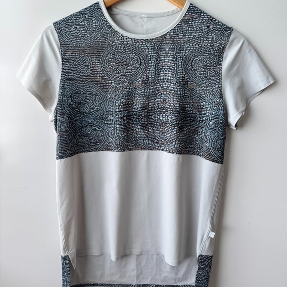 LULULEMON Bead Envy Snapshot Tee T-shirt Size 8 - Picture 9 of 9